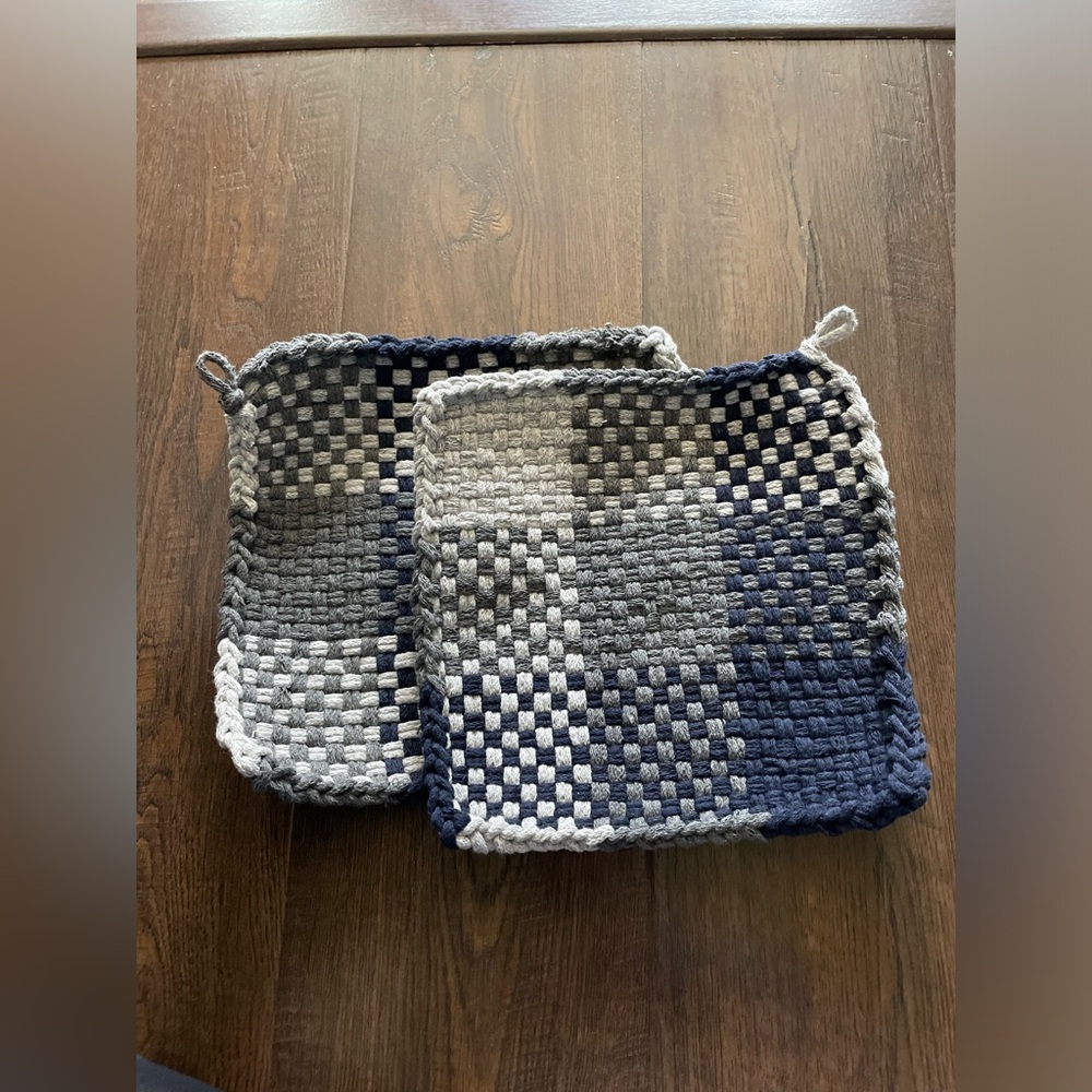 Set of two potholders